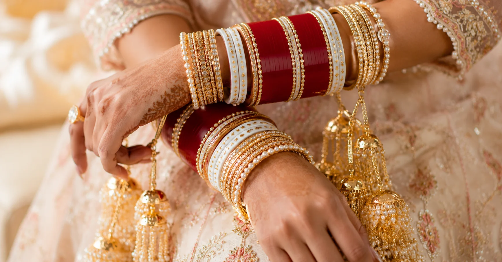 Chooda for Punjabi Bride — Red and White Bangles
