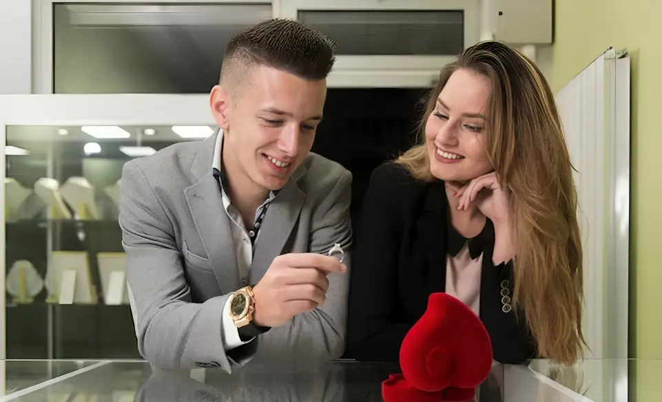 Best engagement ring in surrey