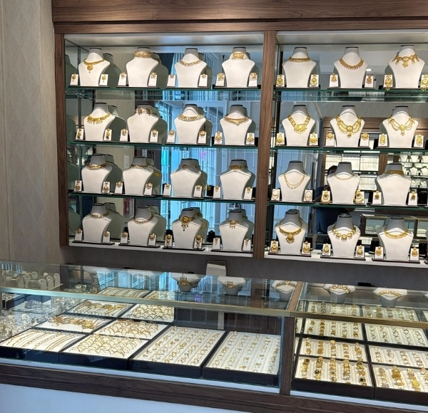 Bharat Jewellers Calgary interior